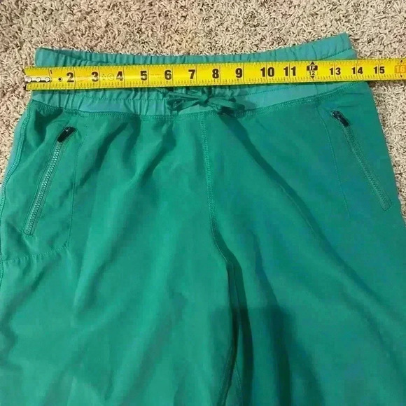 Fabletics Leggings Womens Dance Medium Cropped Pull On Stretch Pockets Green - Picture 9 of 12